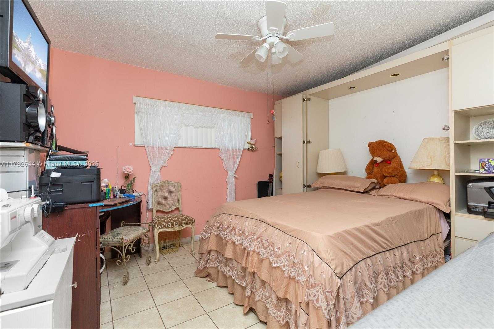 Small Image of 400 SOUTH HOLLYBROOK DR #302, Pembroke Pines Number 12