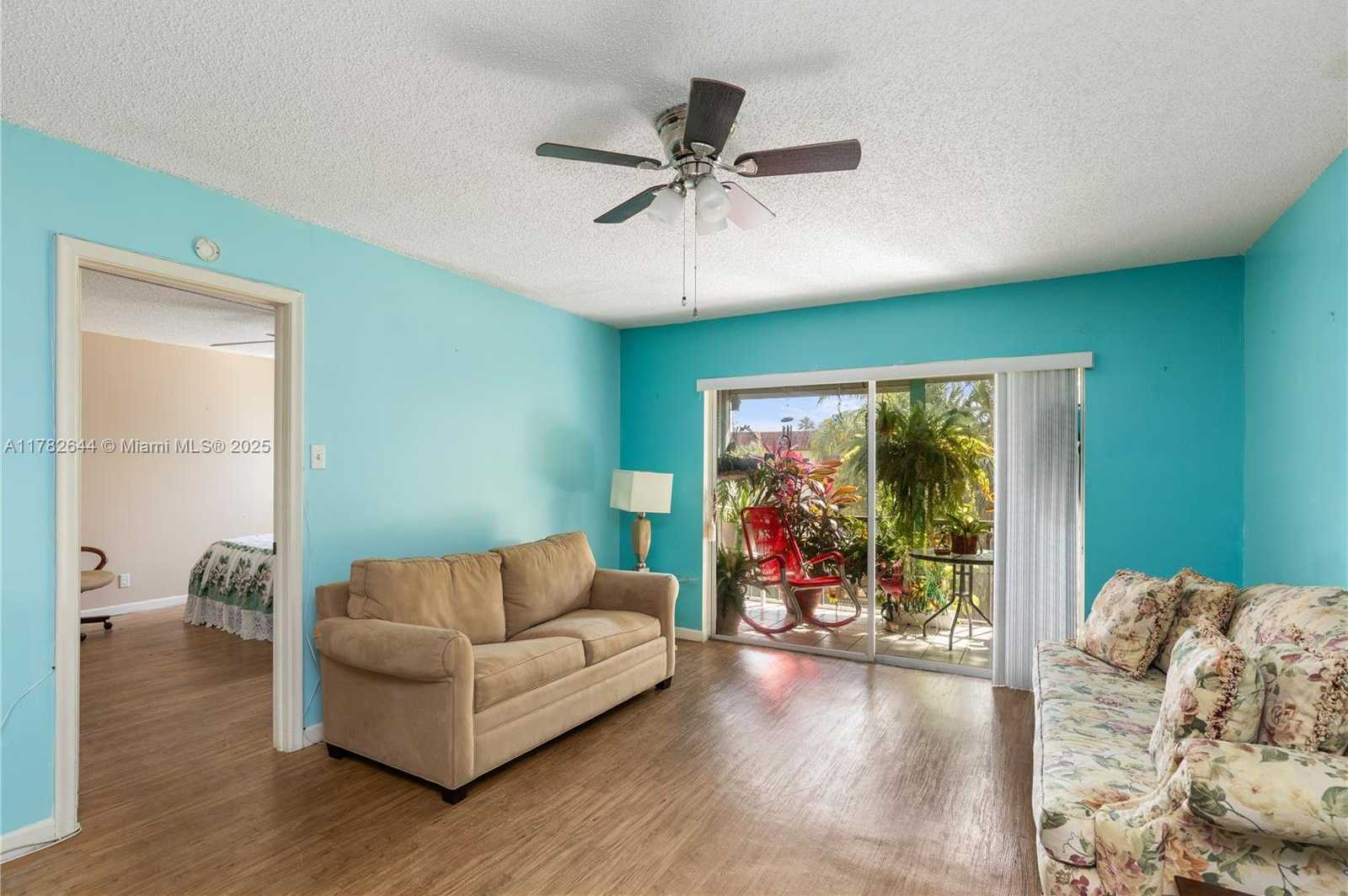 Small Image of 400 SOUTH HOLLYBROOK DR #302, Pembroke Pines Number 16