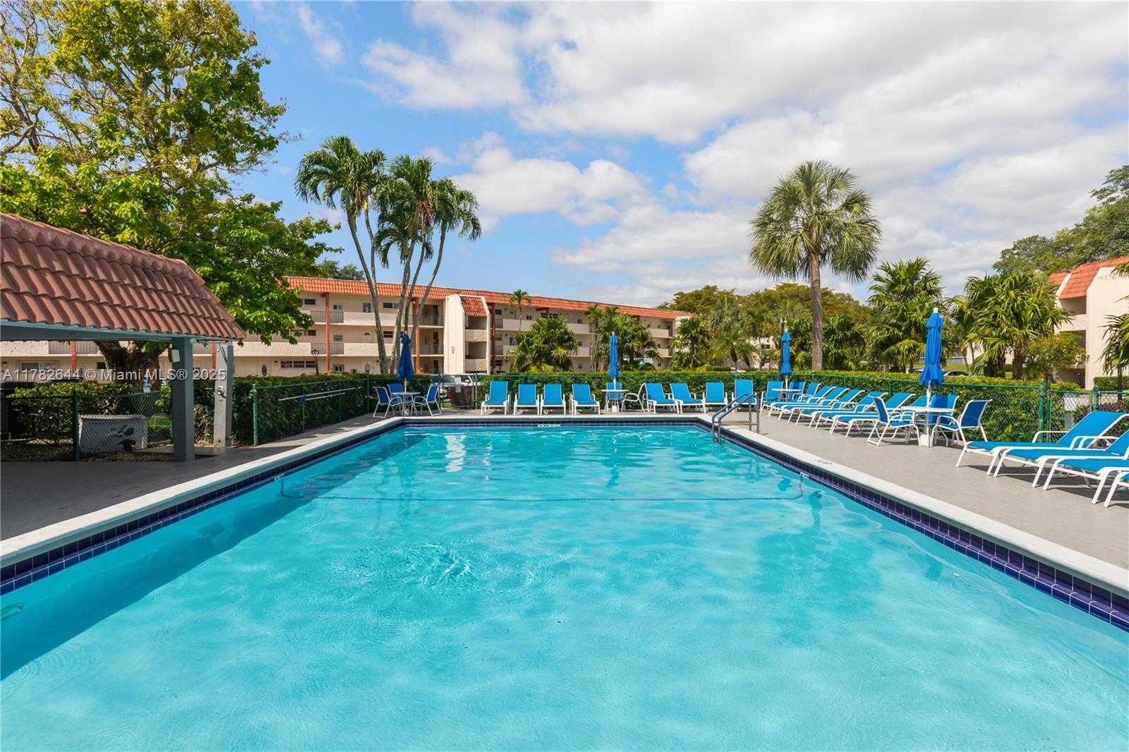 Small Image of 400 SOUTH HOLLYBROOK DR #302, Pembroke Pines Number 2