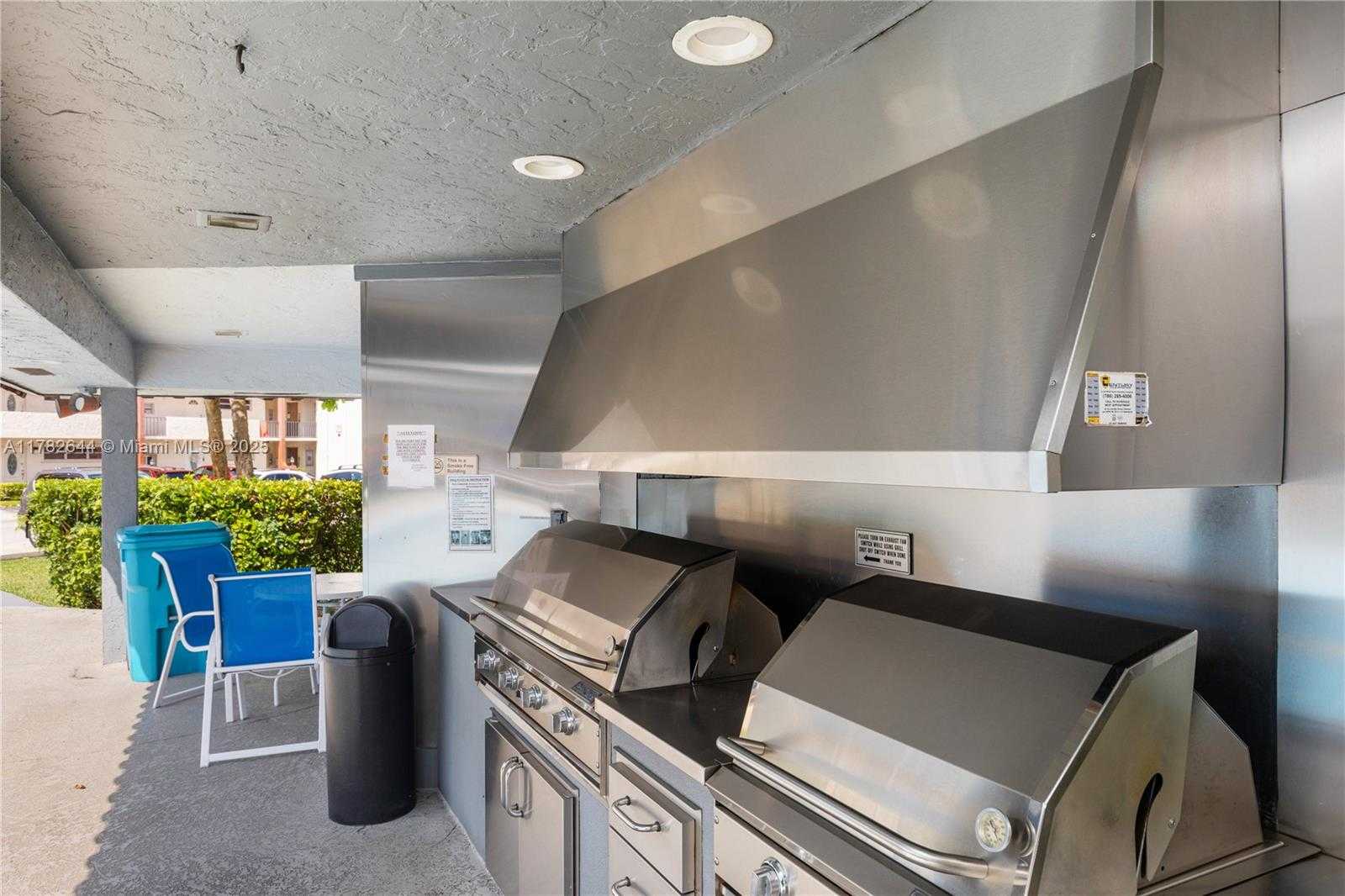 Small Image of 400 SOUTH HOLLYBROOK DR #302, Pembroke Pines Number 29