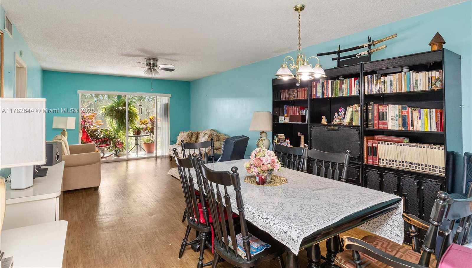 Small Image of 400 SOUTH HOLLYBROOK DR #302, Pembroke Pines Number 3