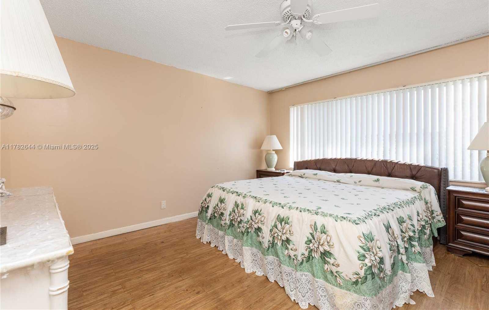 Small Image of 400 SOUTH HOLLYBROOK DR #302, Pembroke Pines Number 8