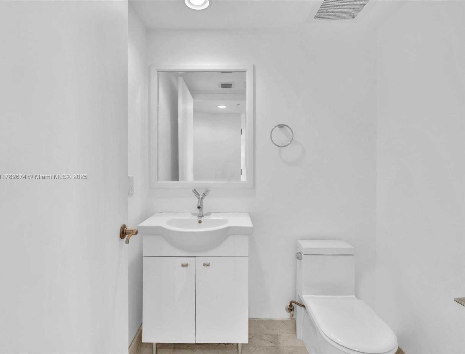 Small Image of 17201 COLLINS AVE #704, Sunny Isles Beach Number 37
