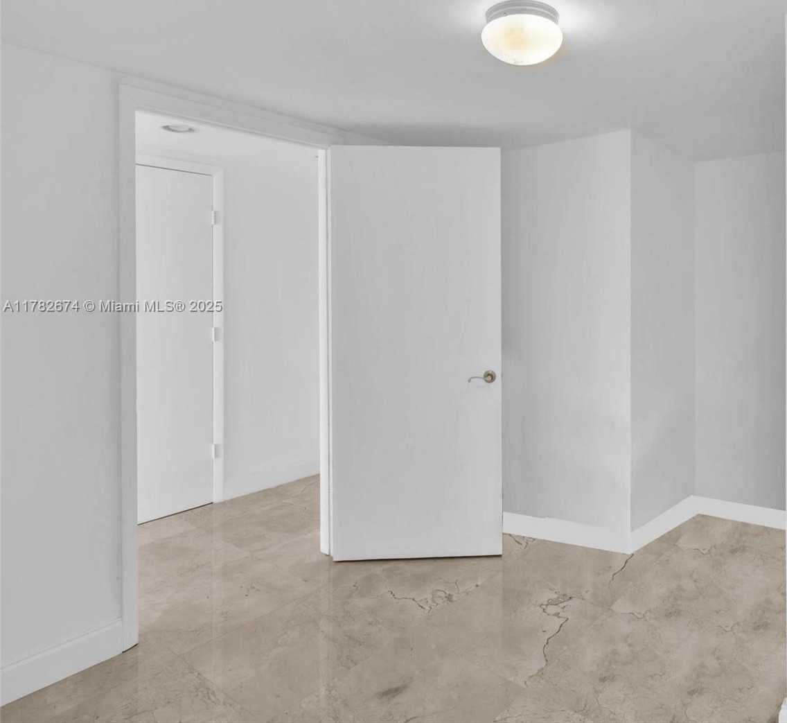Small Image of 17201 COLLINS AVE #704, Sunny Isles Beach Number 38