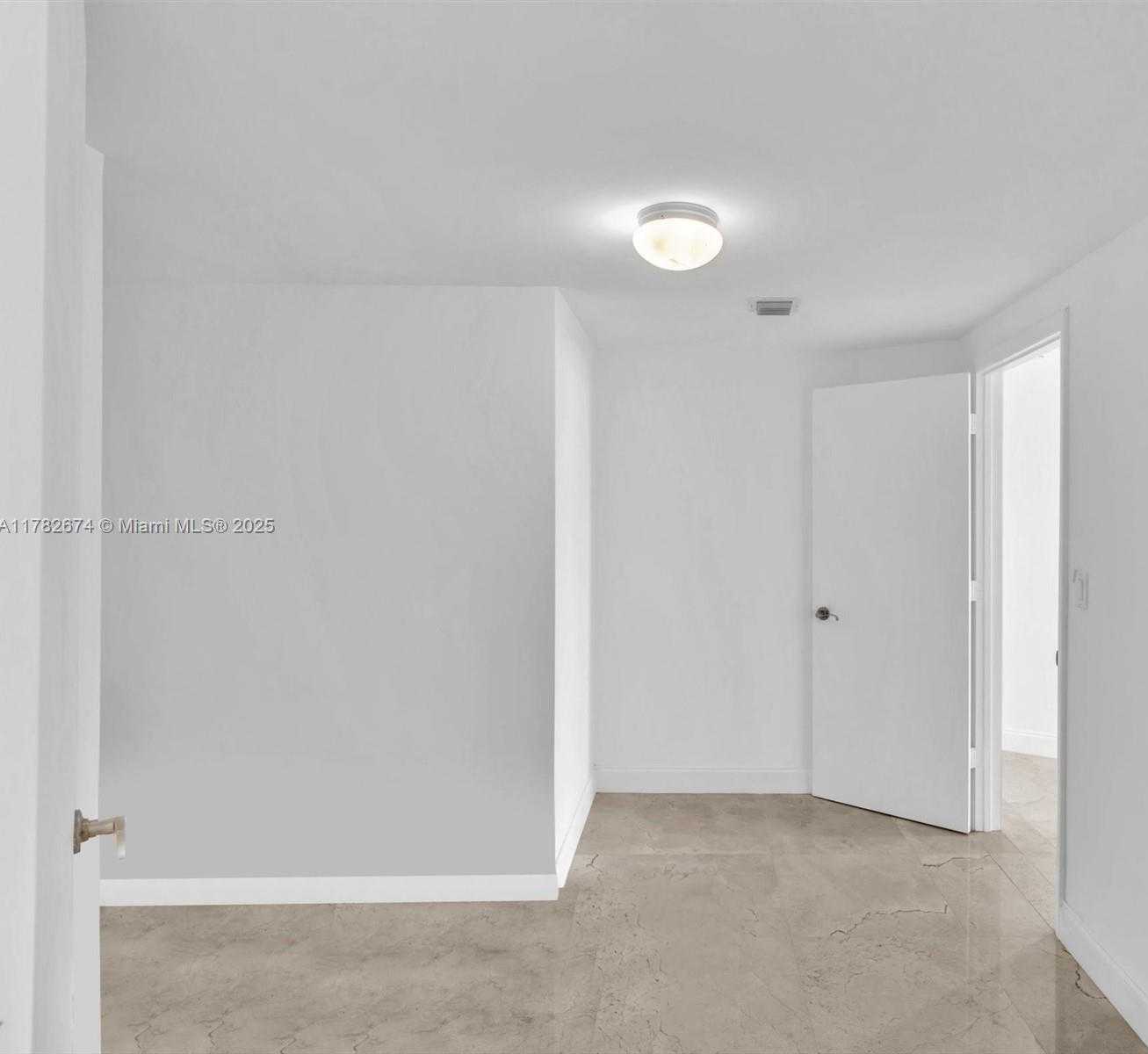 Small Image of 17201 COLLINS AVE #704, Sunny Isles Beach Number 39