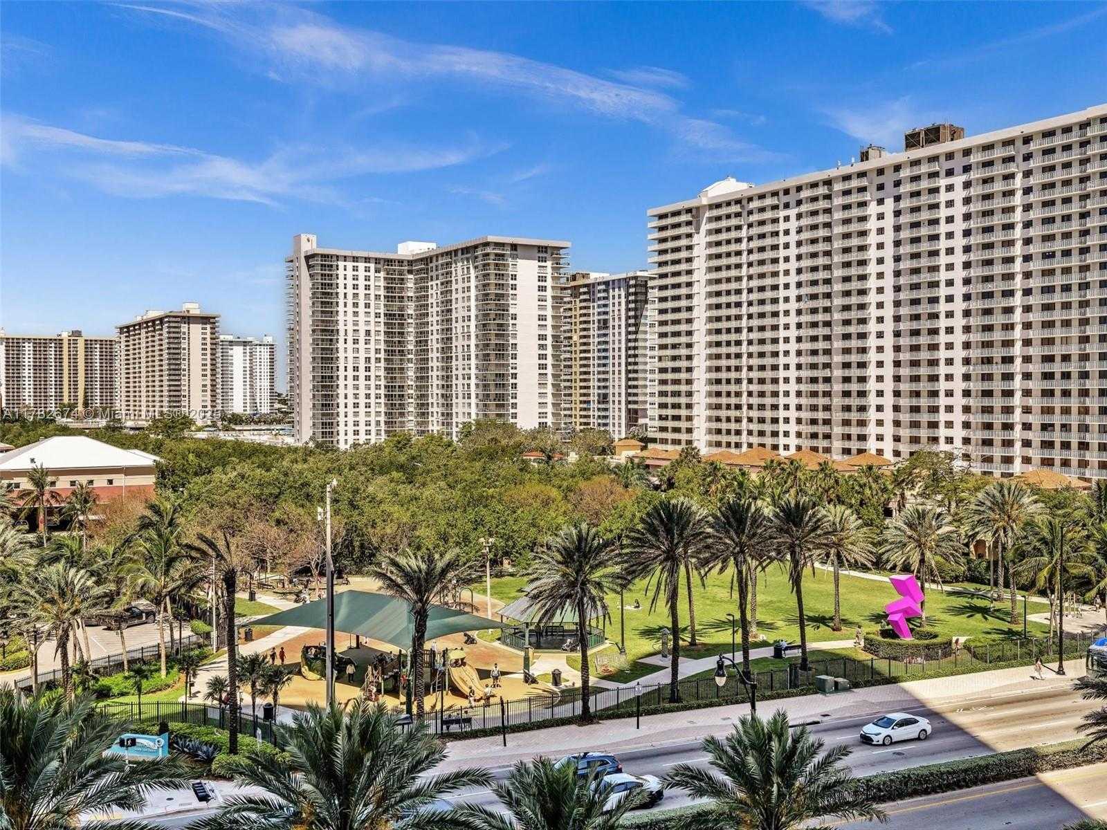 Small Image of 17201 COLLINS AVE #704, Sunny Isles Beach Number 52