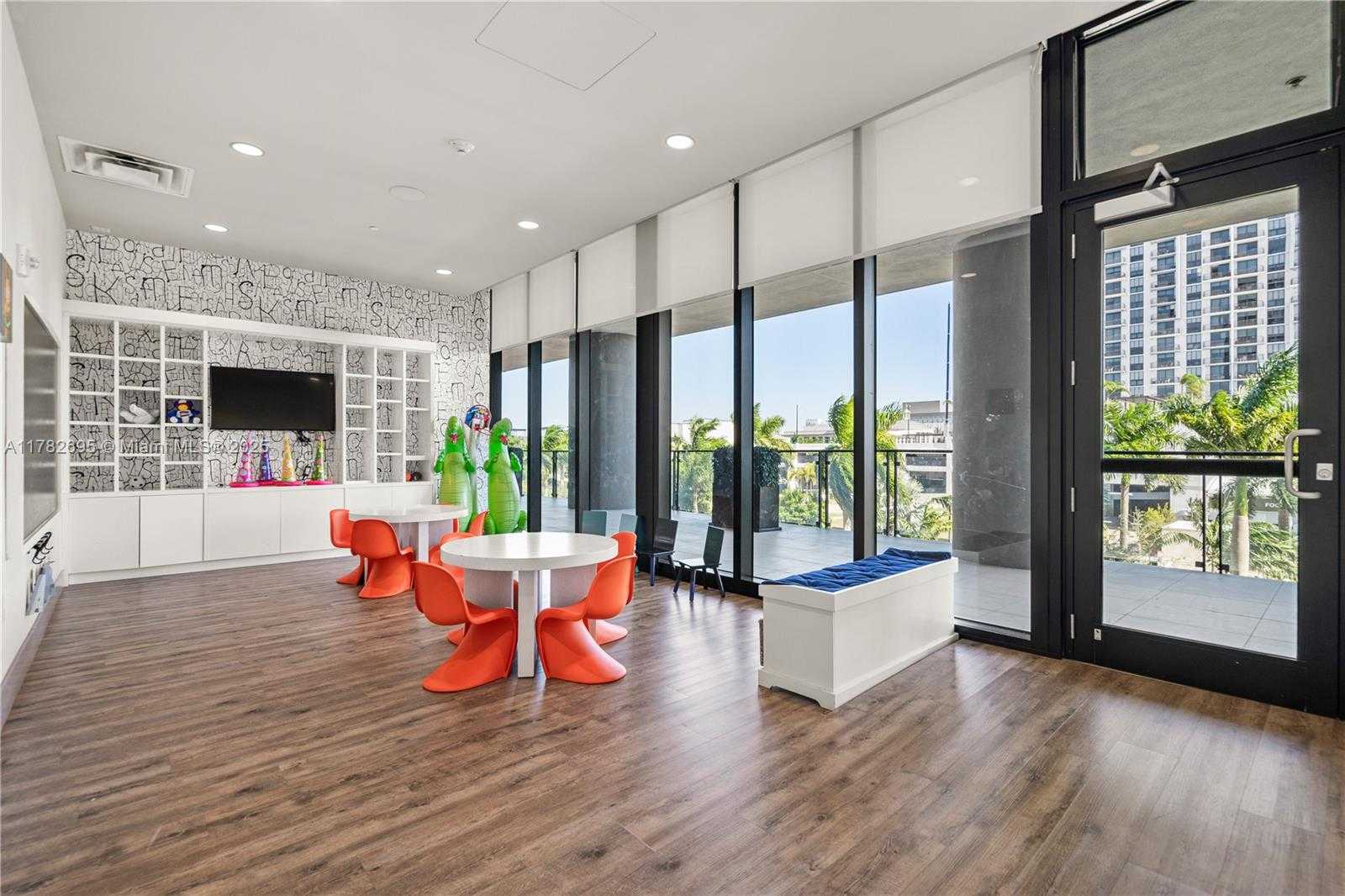 Small Image of 5300 NORTH WEST 85TH #1511, Doral Number 31