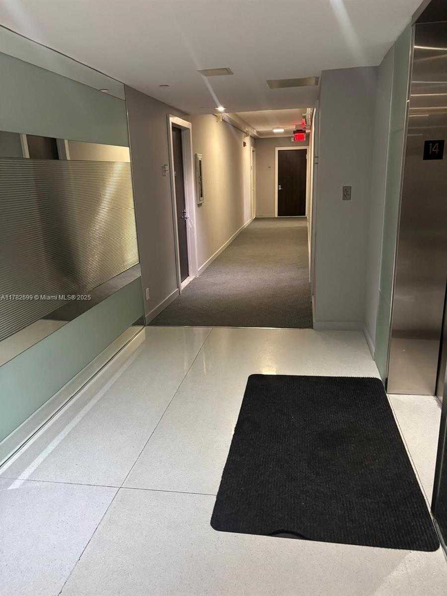 Small Image of 20301 WEST COUNTRY CLUB DR #1430, Aventura Number 15
