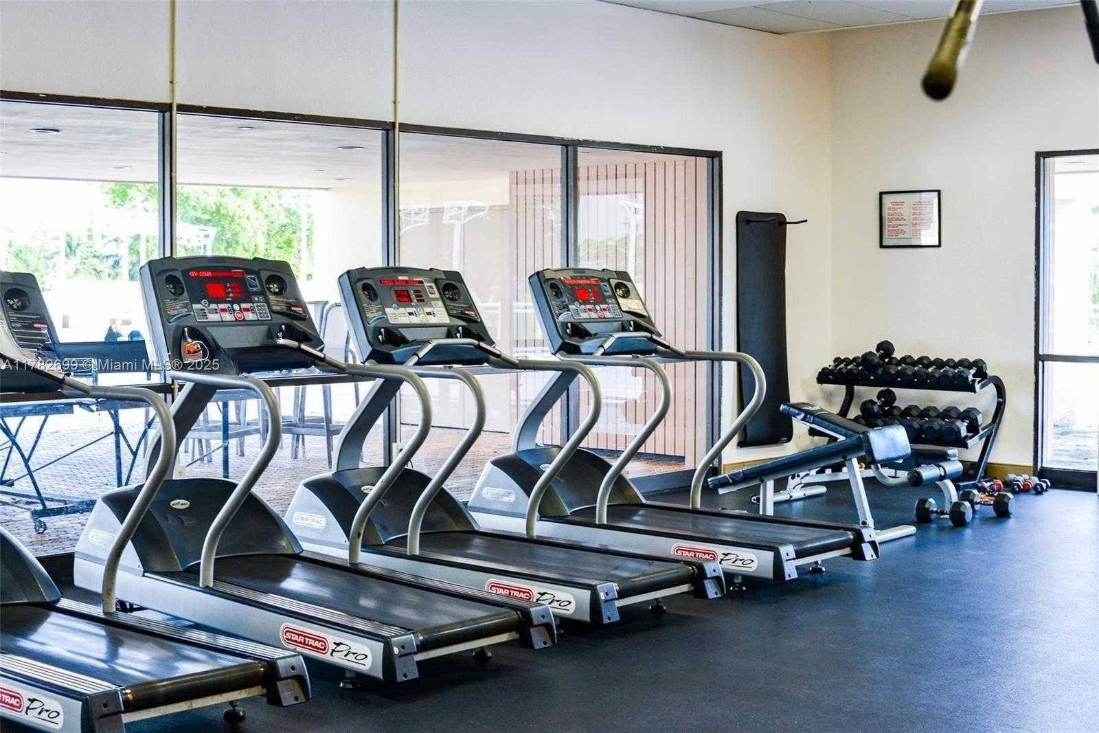 Small Image of 20301 WEST COUNTRY CLUB DR #1430, Aventura Number 19