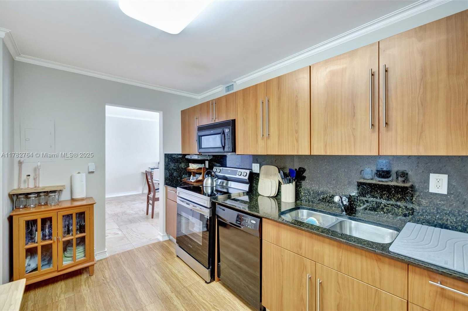 Small Image of 3001 SOUTH OCEAN DR #1507, Hollywood Number 15