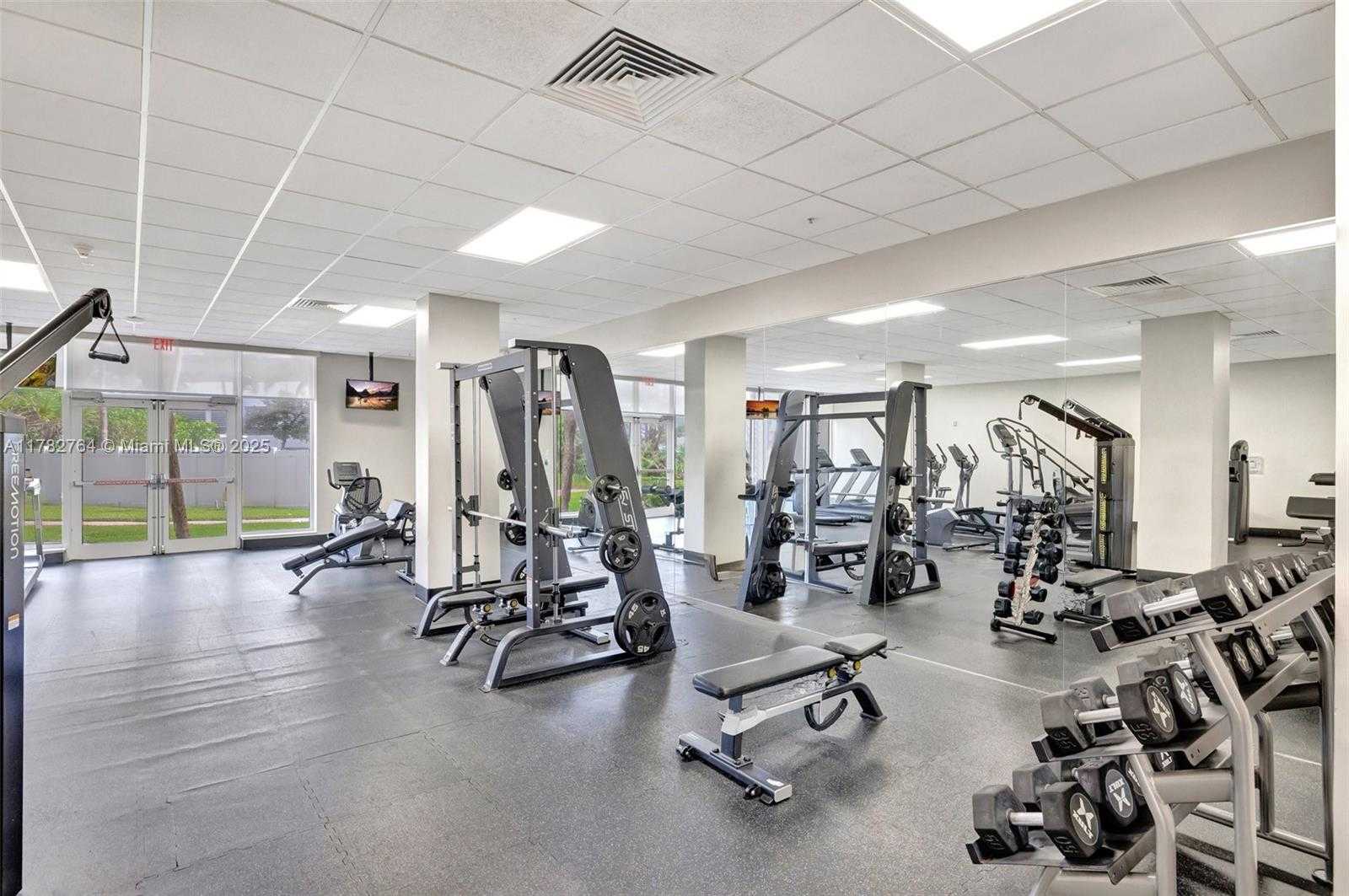 Small Image of 3001 SOUTH OCEAN DR #1507, Hollywood Number 35