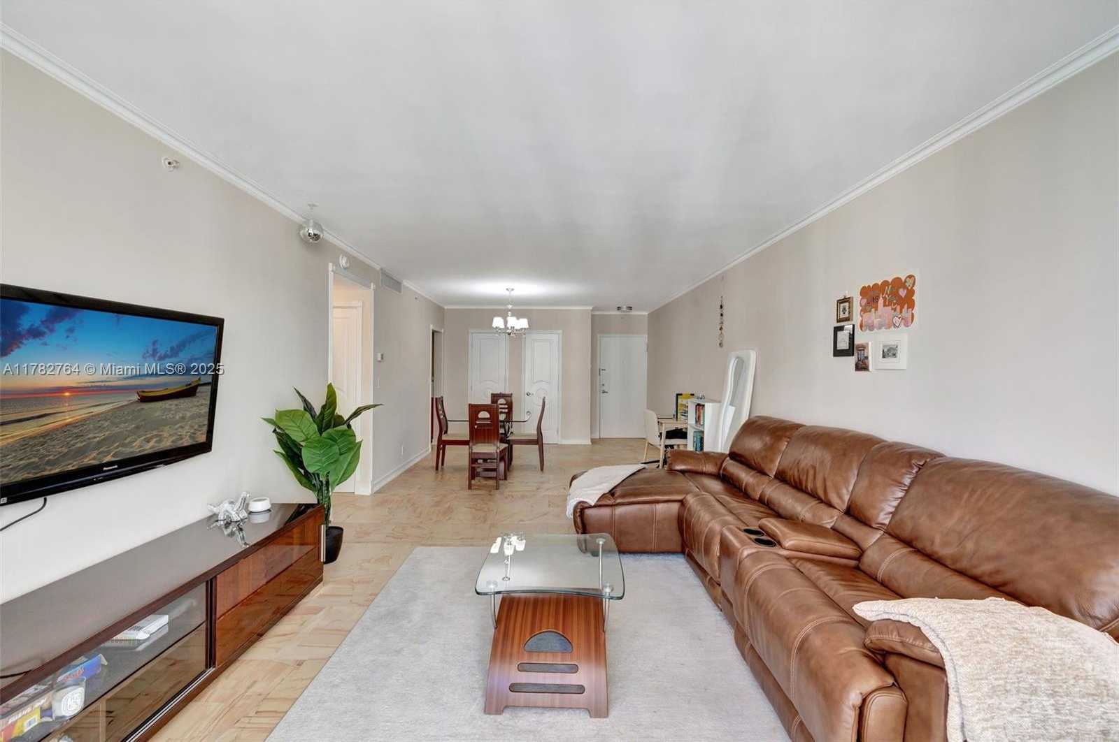 Small Image of 3001 SOUTH OCEAN DR #1507, Hollywood Number 4