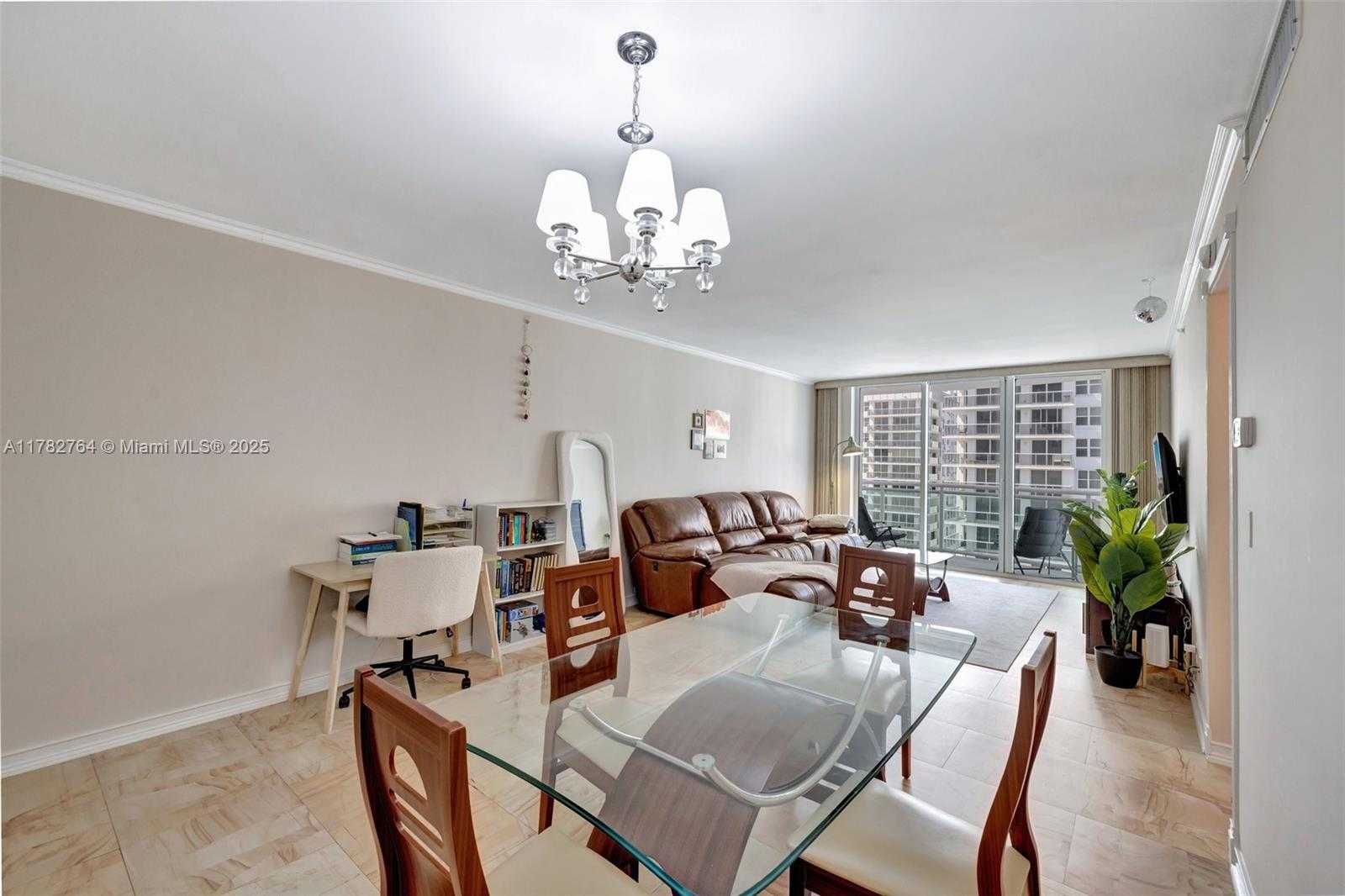 Small Image of 3001 SOUTH OCEAN DR #1507, Hollywood Number 6