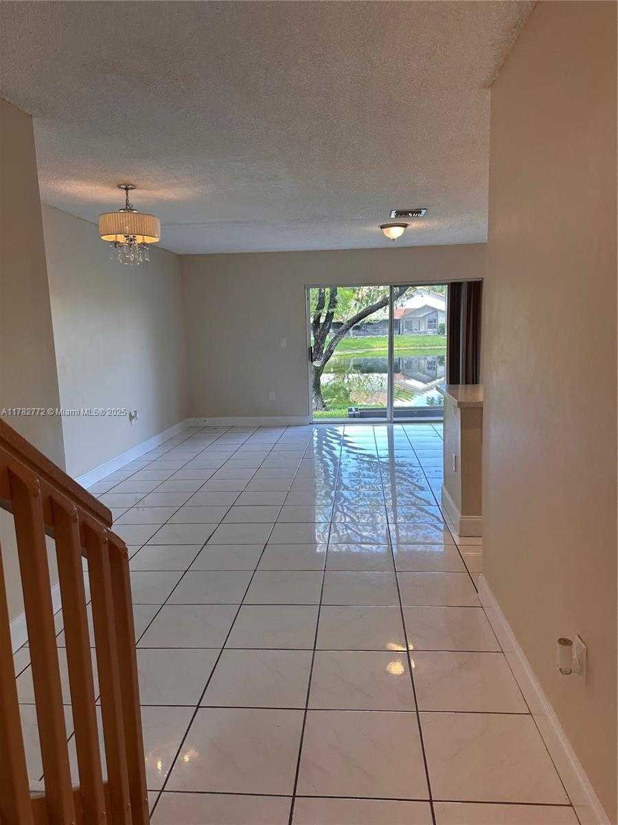 Small Image of Pembroke Pines Number 2