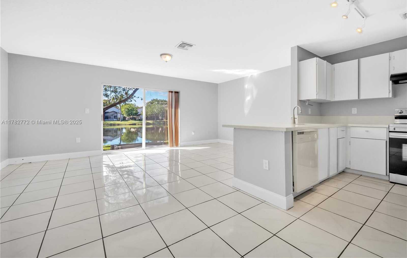 Small Image of 412 NORTH WEST 108TH TER, Pembroke Pines Number 31