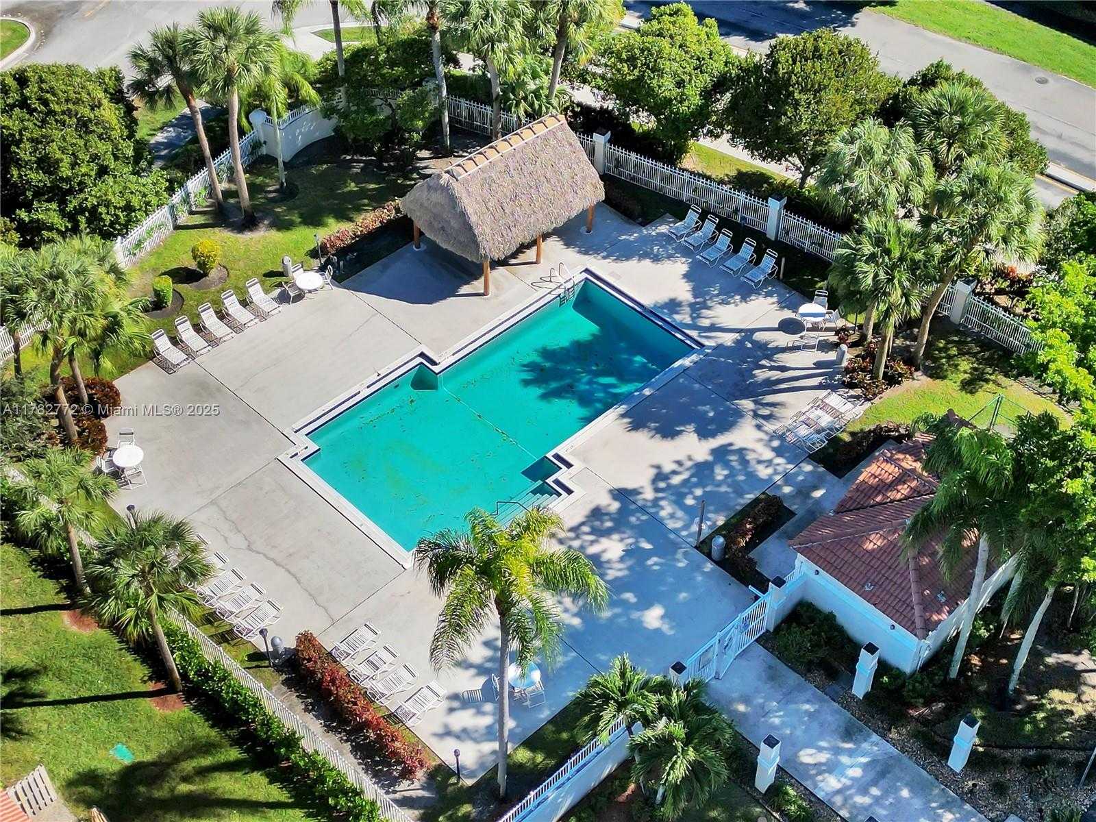 Small Image of 412 NORTH WEST 108TH TER, Pembroke Pines Number 35