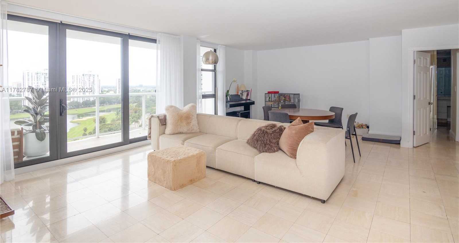 Small Image of 3731 NORTH COUNTRY CLUB DR #1927, Aventura Number 10