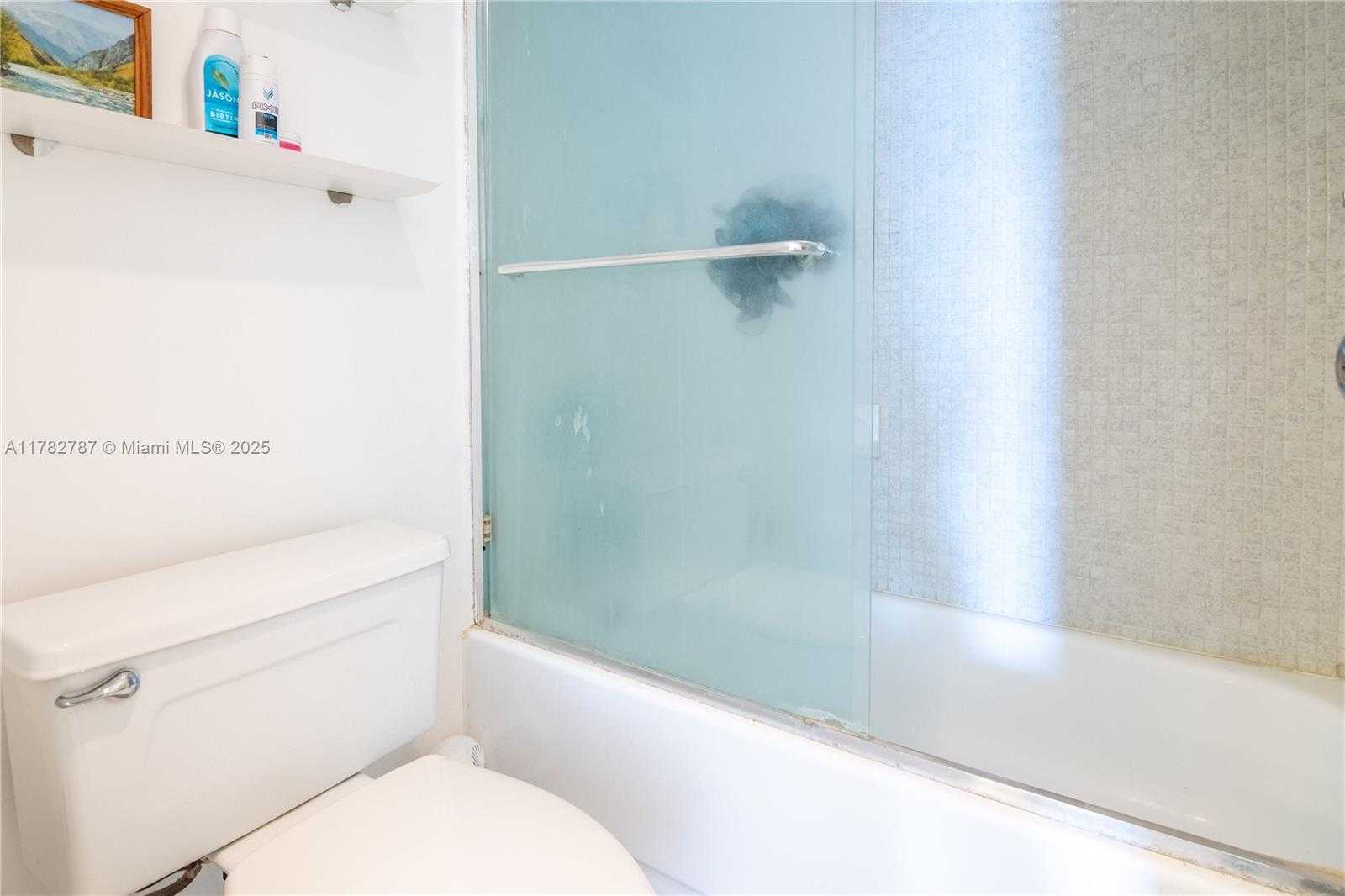 Small Image of 3731 NORTH COUNTRY CLUB DR #1927, Aventura Number 25