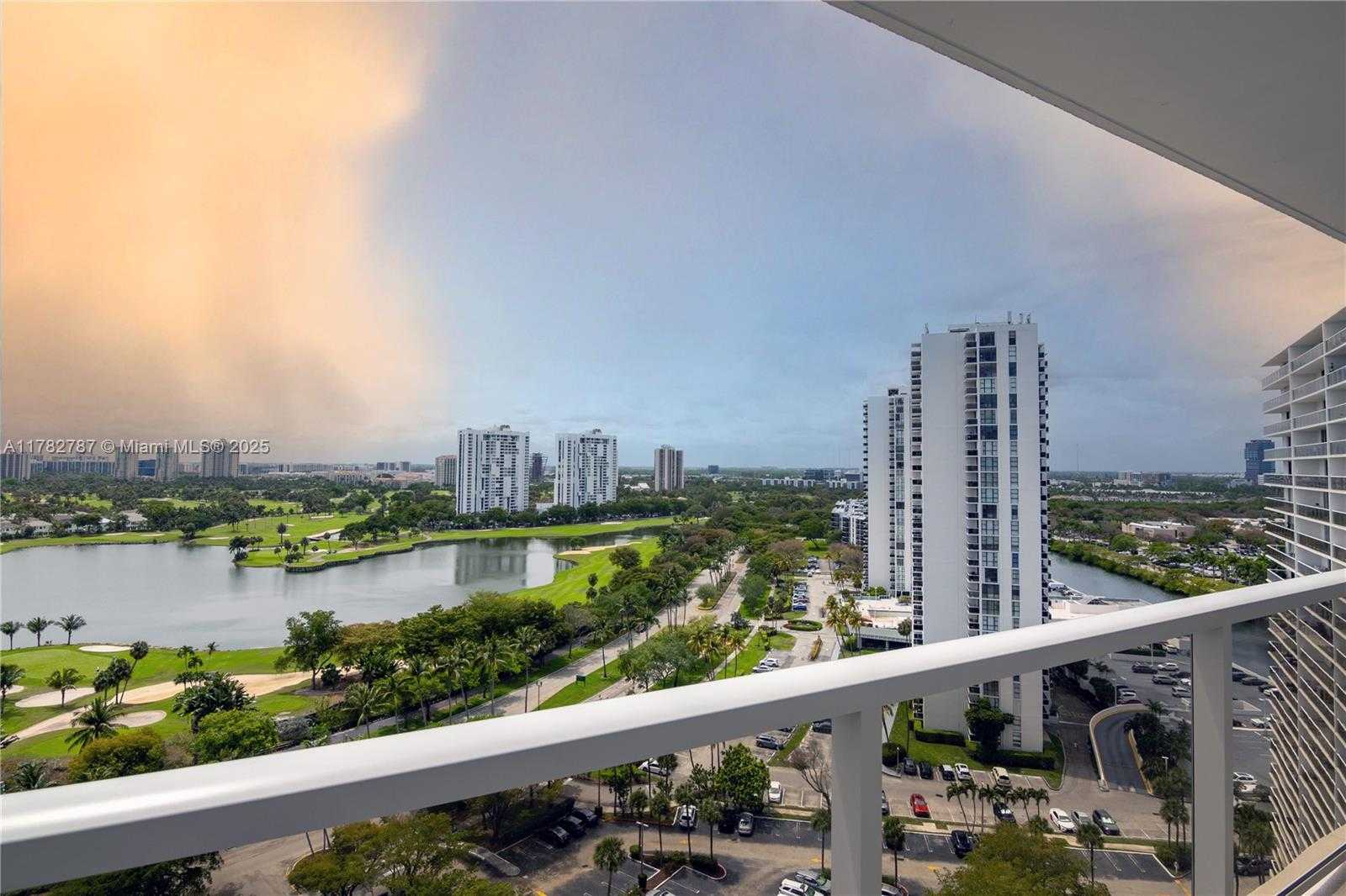 Small Image of 3731 NORTH COUNTRY CLUB DR #1927, Aventura Number 3