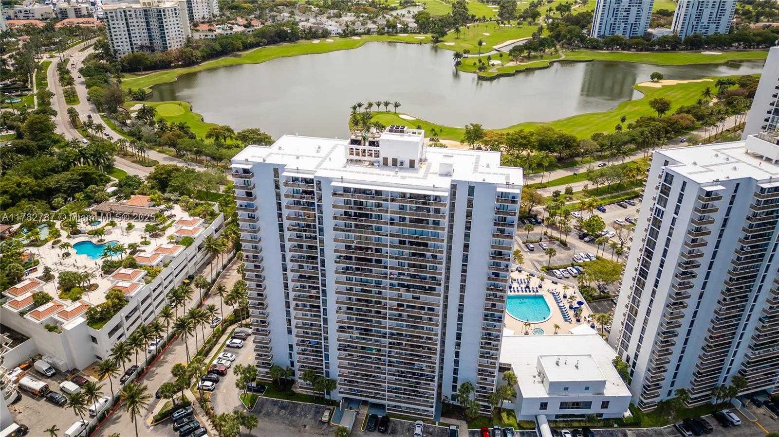 Small Image of 3731 NORTH COUNTRY CLUB DR #1927, Aventura Number 37