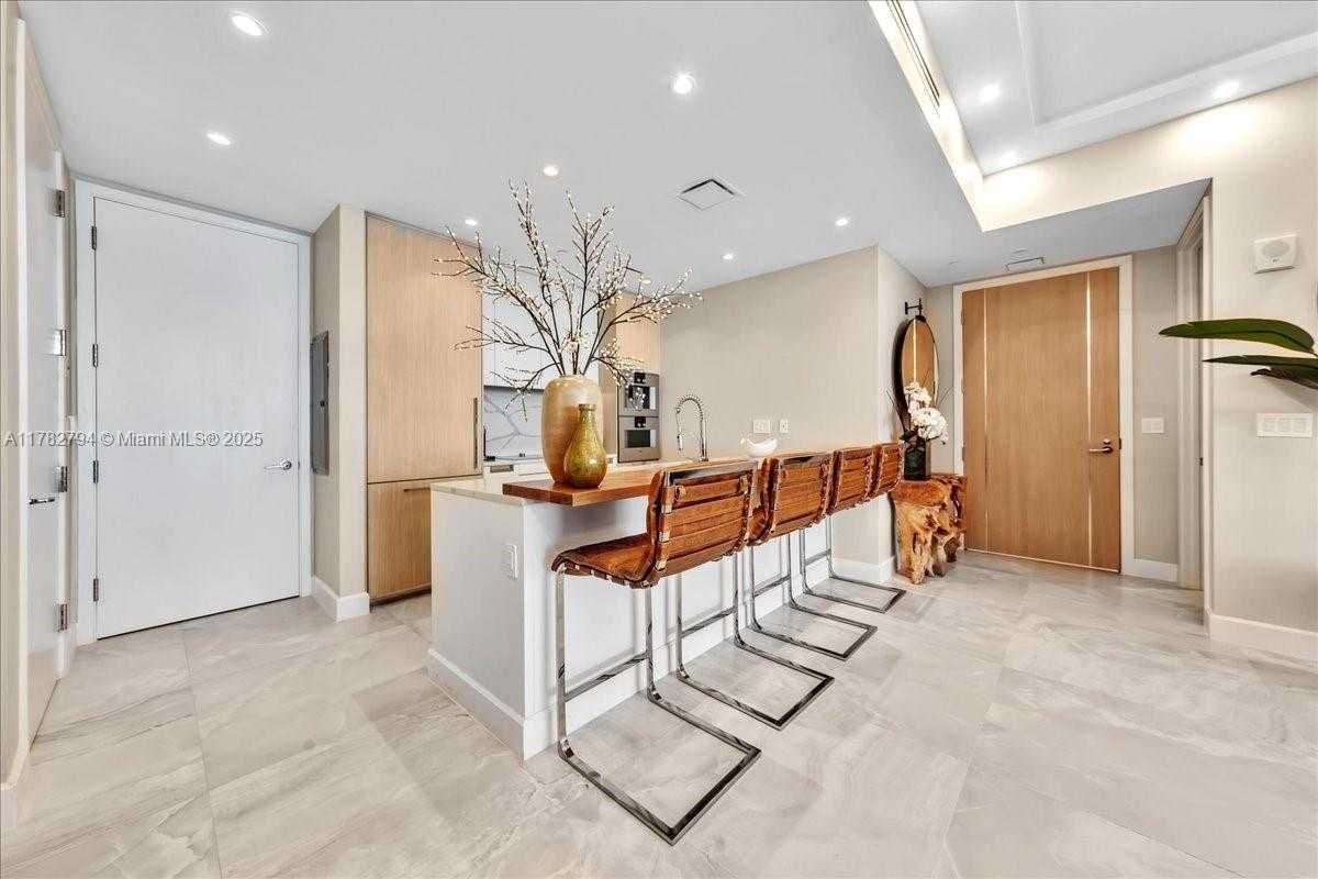 Small Image of 15701 COLLINS AVE #4604, Sunny Isles Beach Number 16