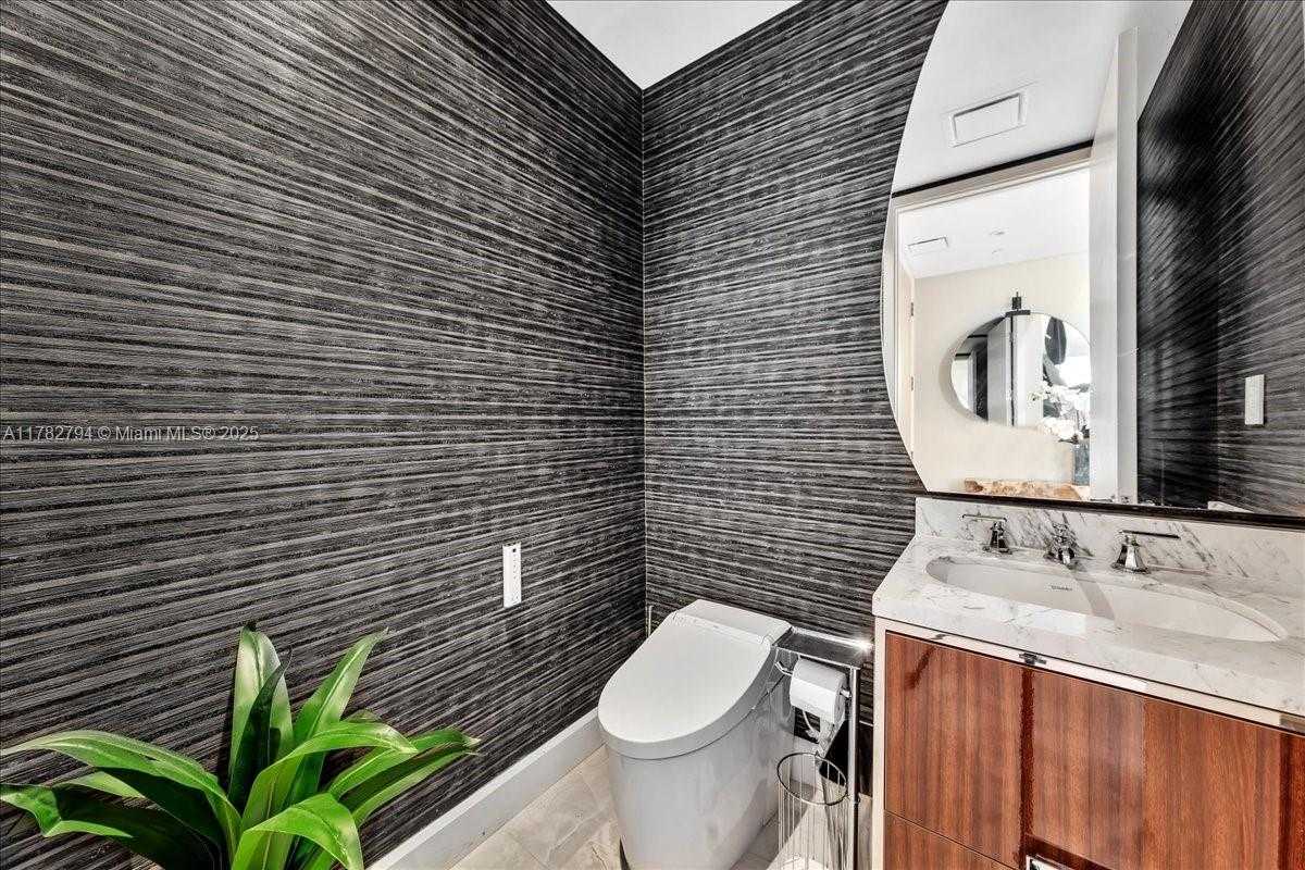 Small Image of 15701 COLLINS AVE #4604, Sunny Isles Beach Number 17