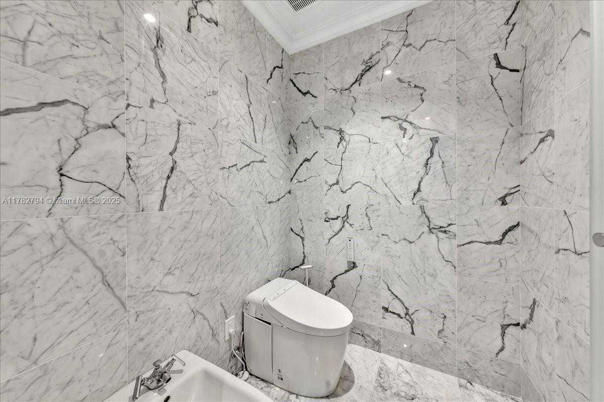 Small Image of 15701 COLLINS AVE #4604, Sunny Isles Beach Number 22