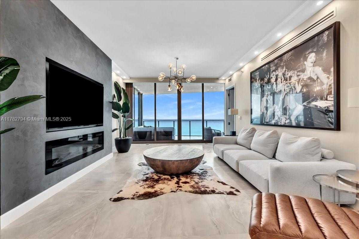 Small Image of 15701 COLLINS AVE #4604, Sunny Isles Beach Number 5