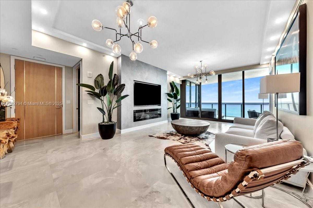 Small Image of 15701 COLLINS AVE #4604, Sunny Isles Beach Number 6