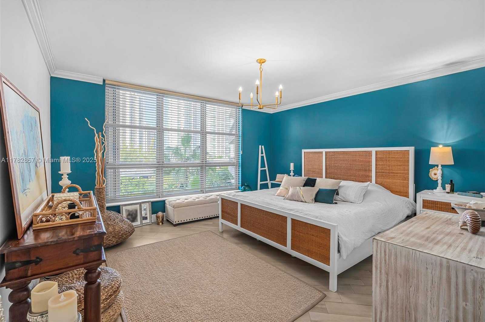 Small Image of 3500 MYSTIC POINTE DR #604, Aventura Number 17