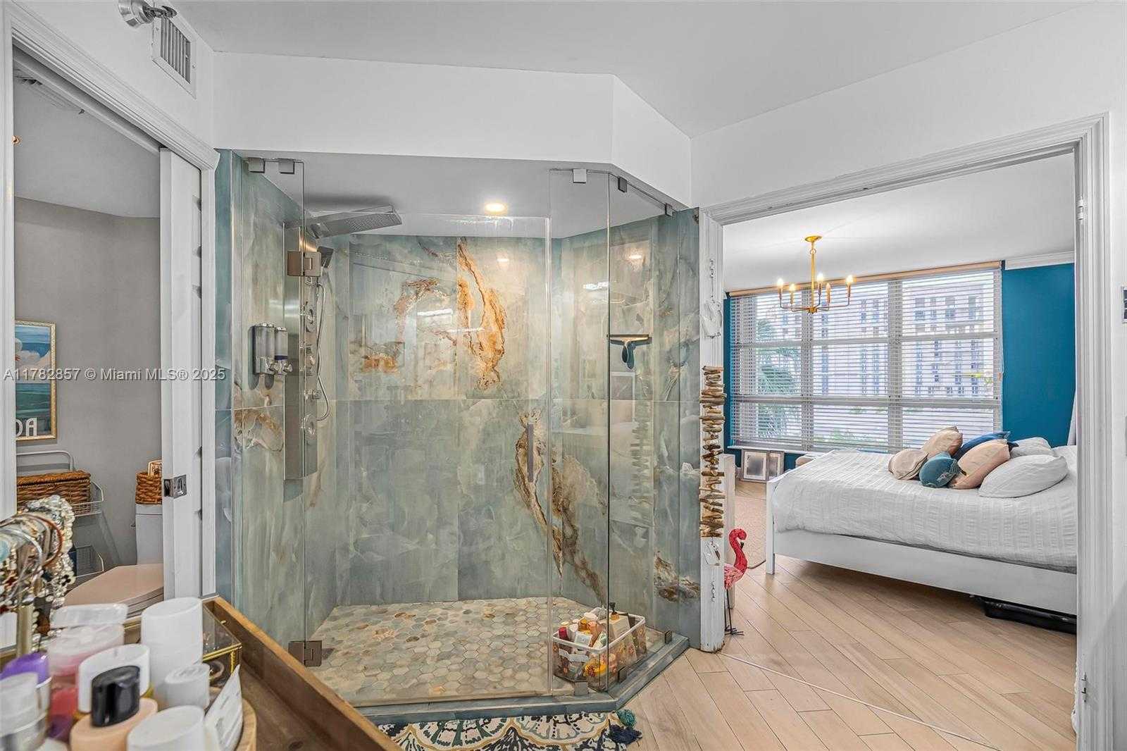 Small Image of 3500 MYSTIC POINTE DR #604, Aventura Number 21
