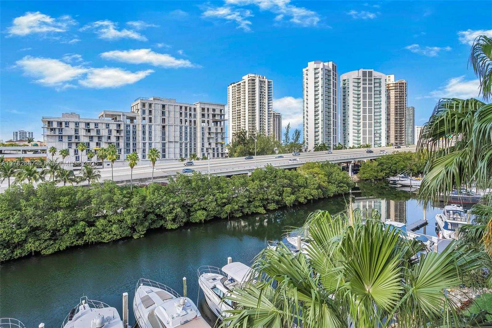 Small Image of 3500 MYSTIC POINTE DR #604, Aventura Number 25