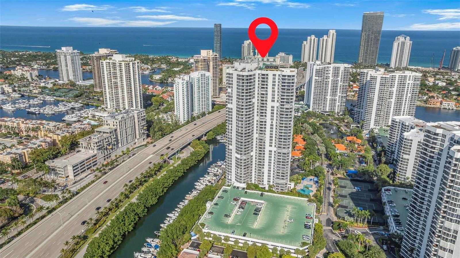 Small Image of 3500 MYSTIC POINTE DR #604, Aventura Number 34