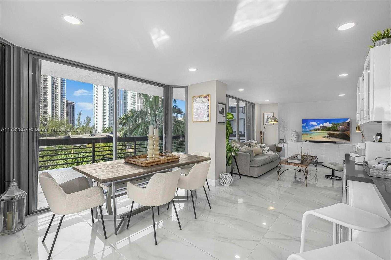 Small Image of 3500 MYSTIC POINTE DR #604, Aventura Number 9