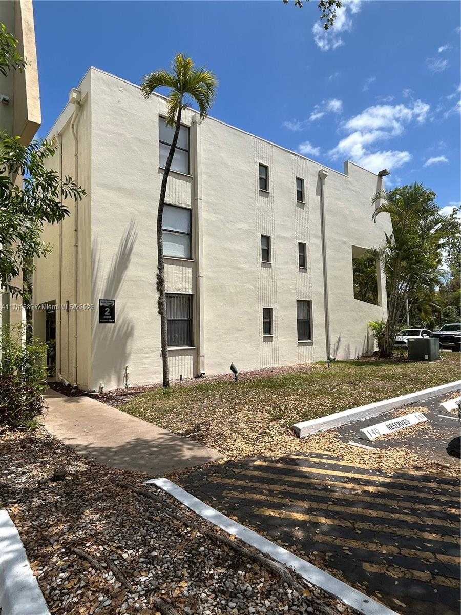 Small Image of 20200 WEST COUNTRY CLUB DR #101, Aventura Number 13