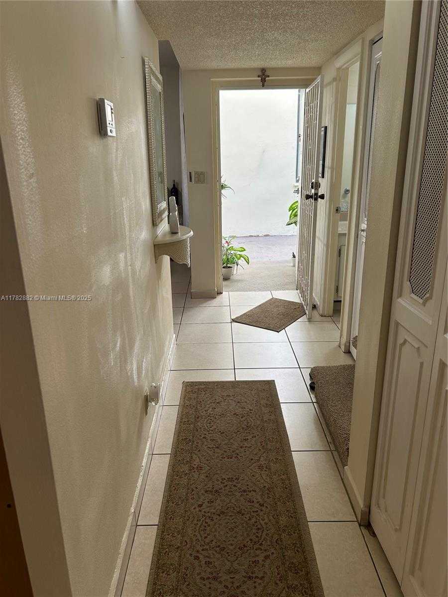 Small Image of 20200 WEST COUNTRY CLUB DR #101, Aventura Number 20
