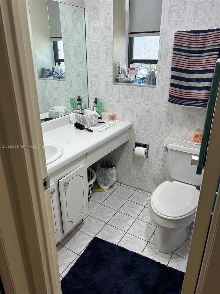 Small Image of 20200 WEST COUNTRY CLUB DR #101, Aventura Number 21