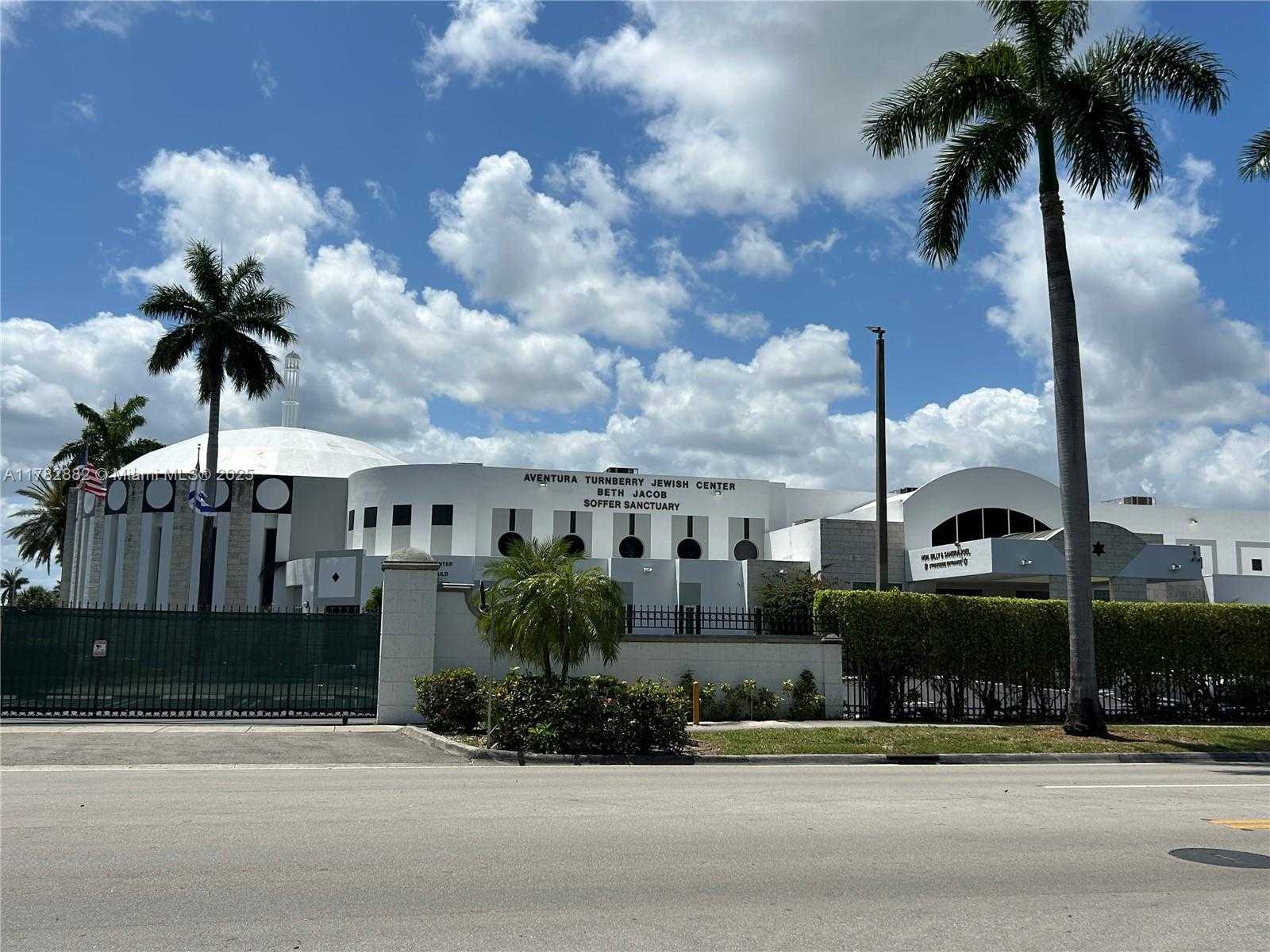 Small Image of 20200 WEST COUNTRY CLUB DR #101, Aventura Number 9