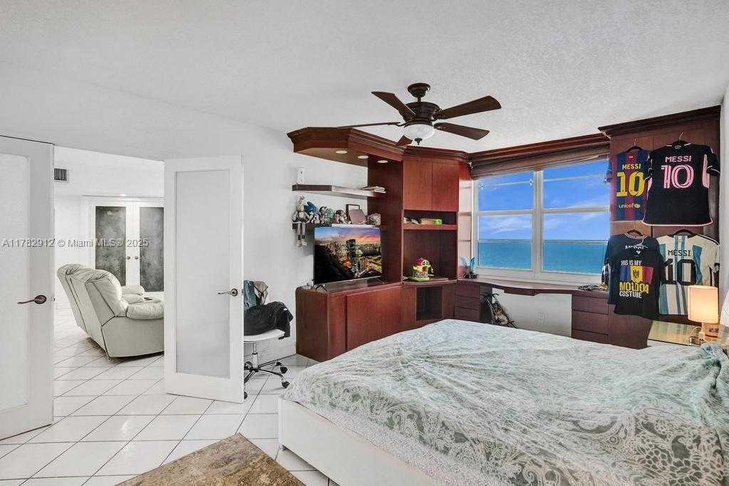 Small Image of 3725 SOUTH OCEAN DR #910, Hollywood Number 22