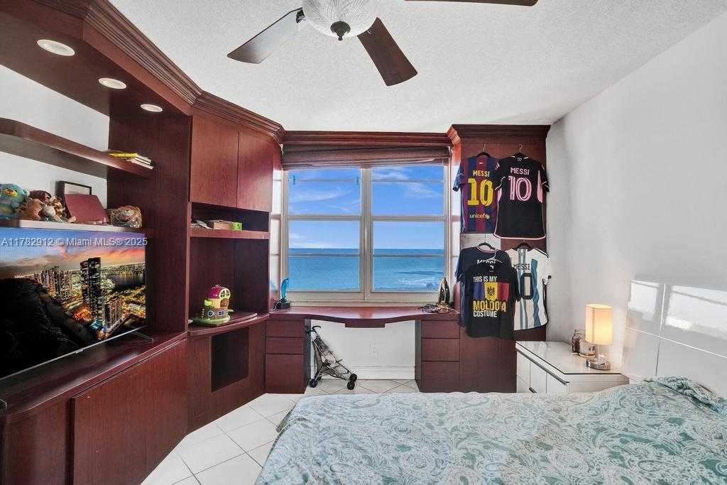 Small Image of 3725 SOUTH OCEAN DR #910, Hollywood Number 23