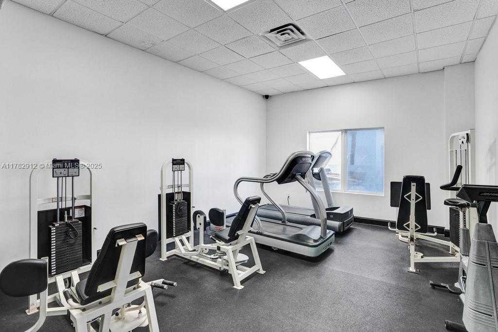 Small Image of 3725 SOUTH OCEAN DR #910, Hollywood Number 33