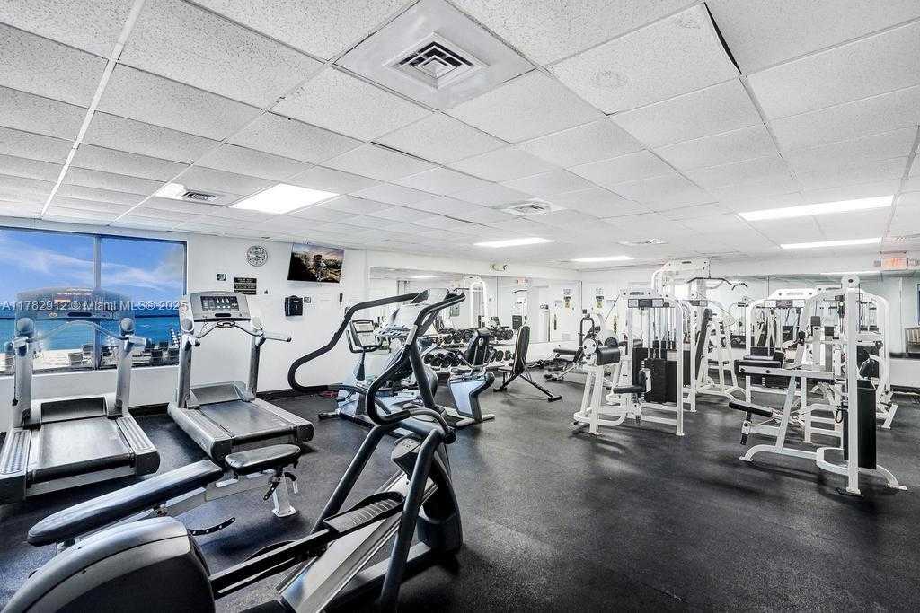 Small Image of 3725 SOUTH OCEAN DR #910, Hollywood Number 34