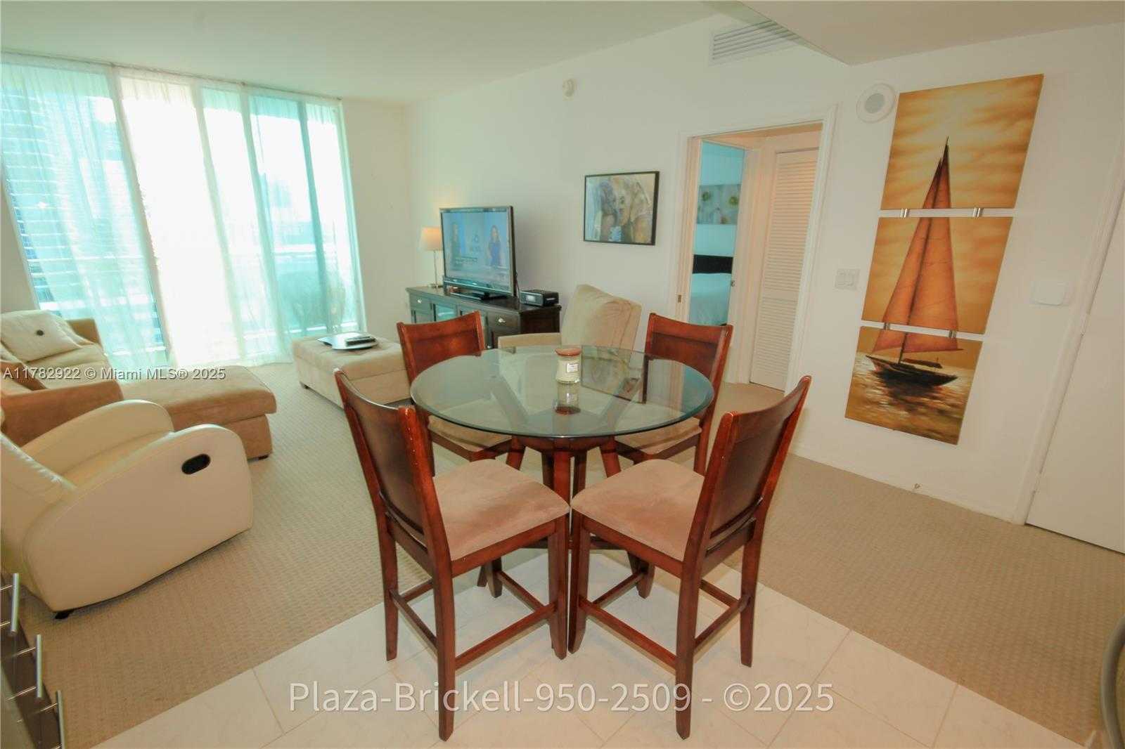 Small Image of 950 BRICKELL BAY DR #2509, Miami Number 13