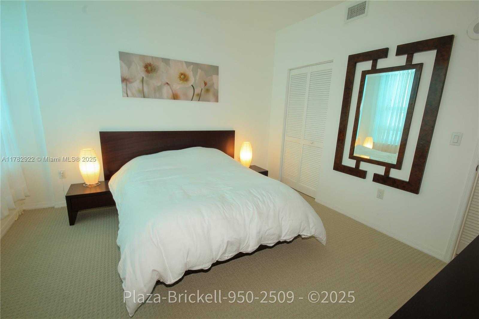 Small Image of 950 BRICKELL BAY DR #2509, Miami Number 30