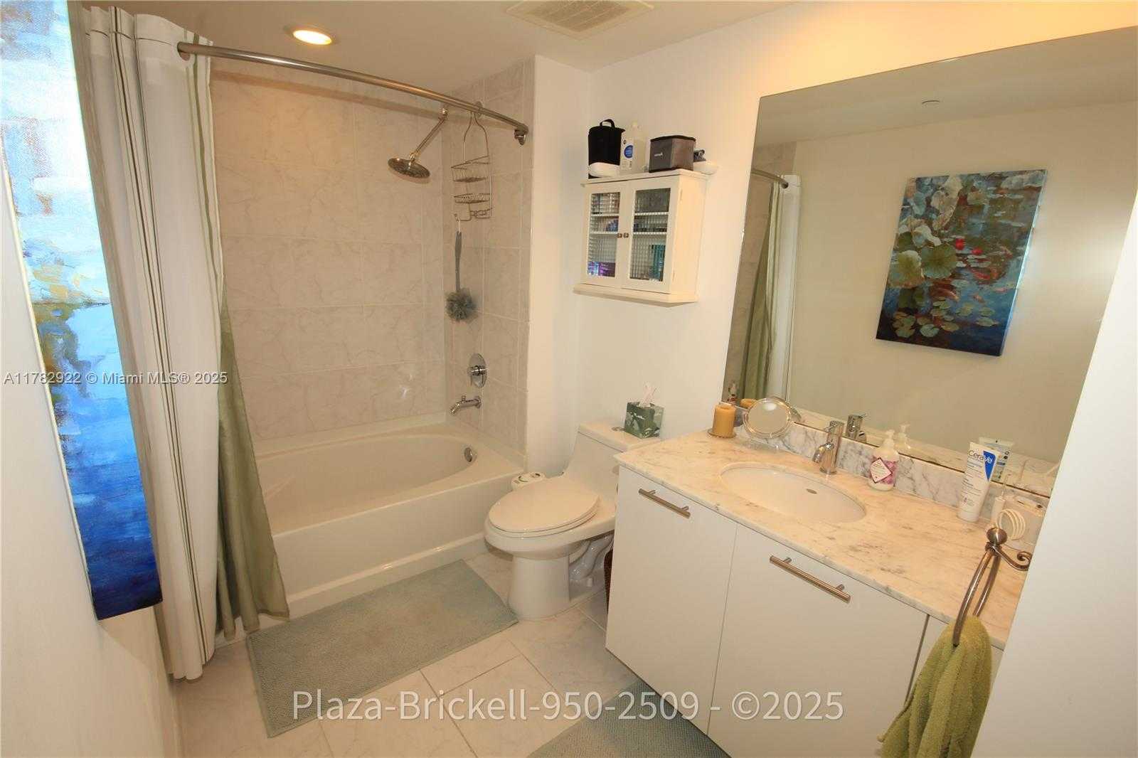 Small Image of 950 BRICKELL BAY DR #2509, Miami Number 37