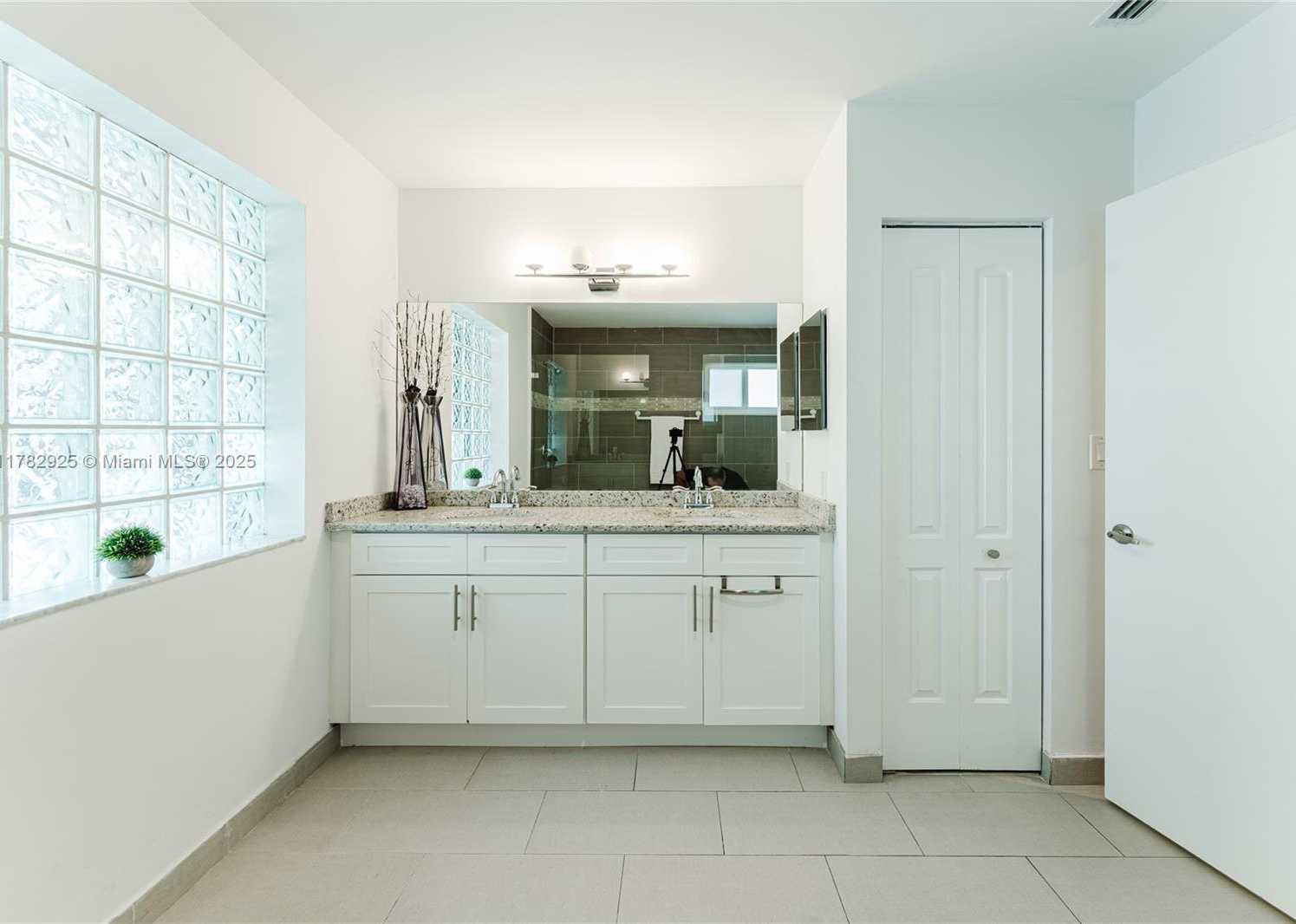 Small Image of 6061 OLD COURT RD #208, Boca Raton Number 15