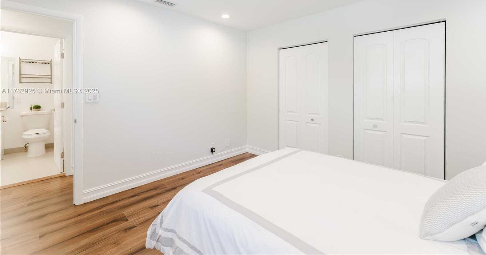 Small Image of 6061 OLD COURT RD #208, Boca Raton Number 20