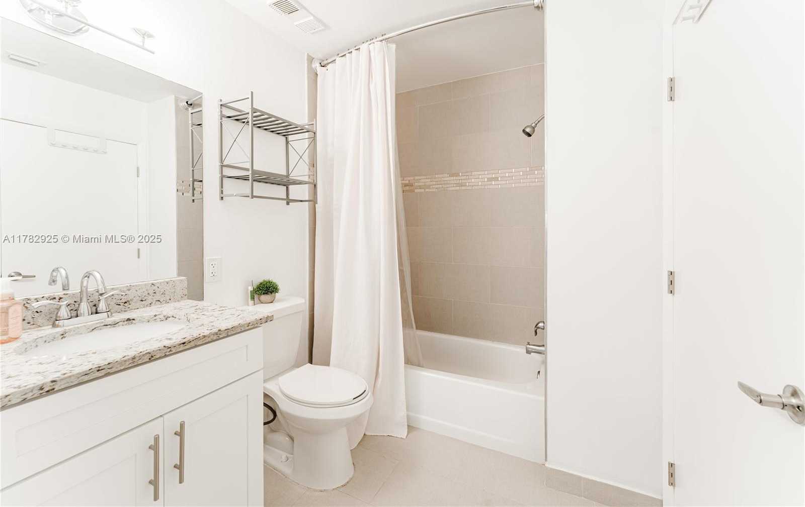 Small Image of 6061 OLD COURT RD #208, Boca Raton Number 22