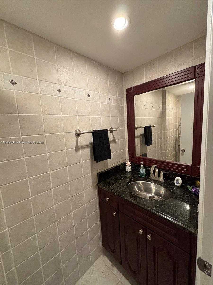Small Image of 3650 INVERRARY DR #3Y-G, Lauderhill Number 17
