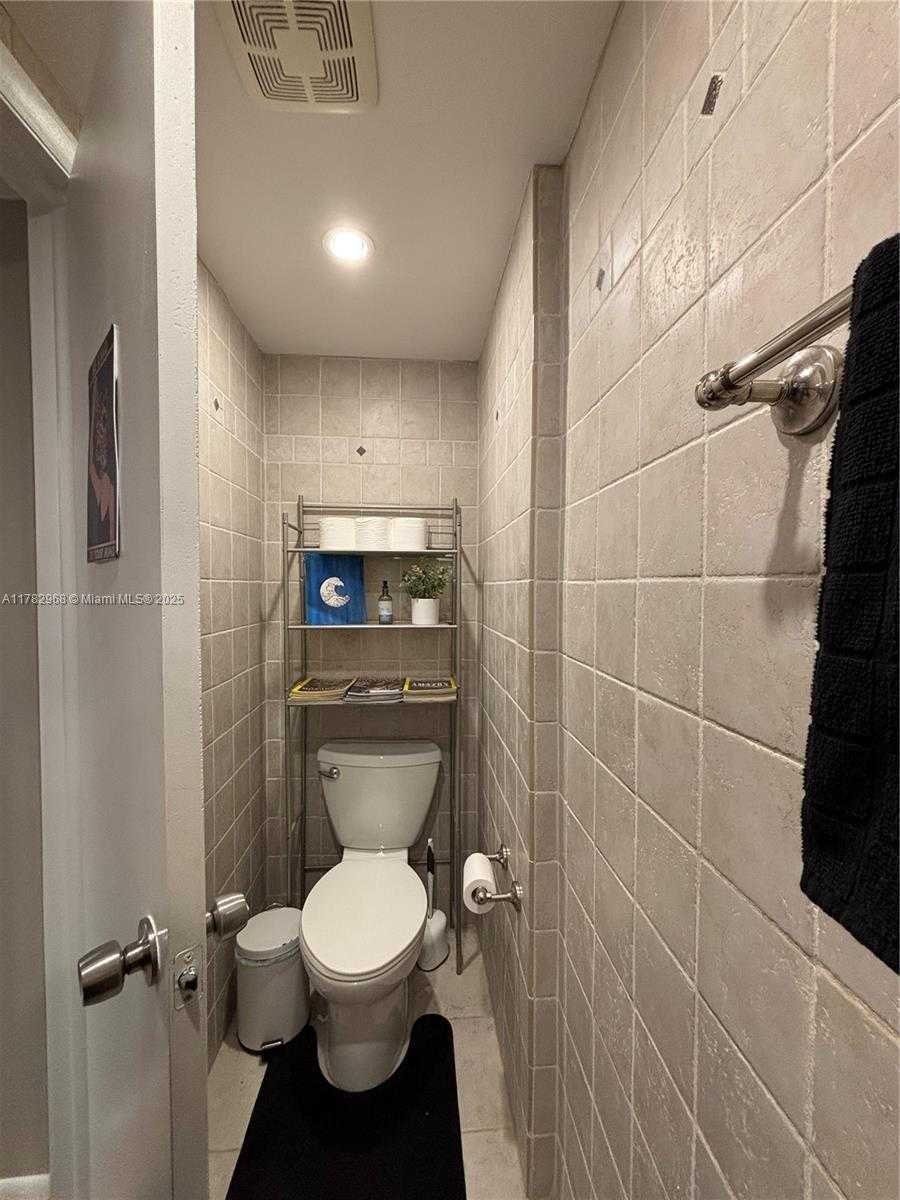 Small Image of 3650 INVERRARY DR #3Y-G, Lauderhill Number 18